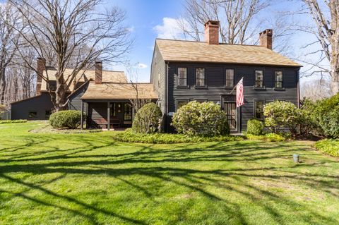 20 Taunton Hill Road Newtown CT 06470
