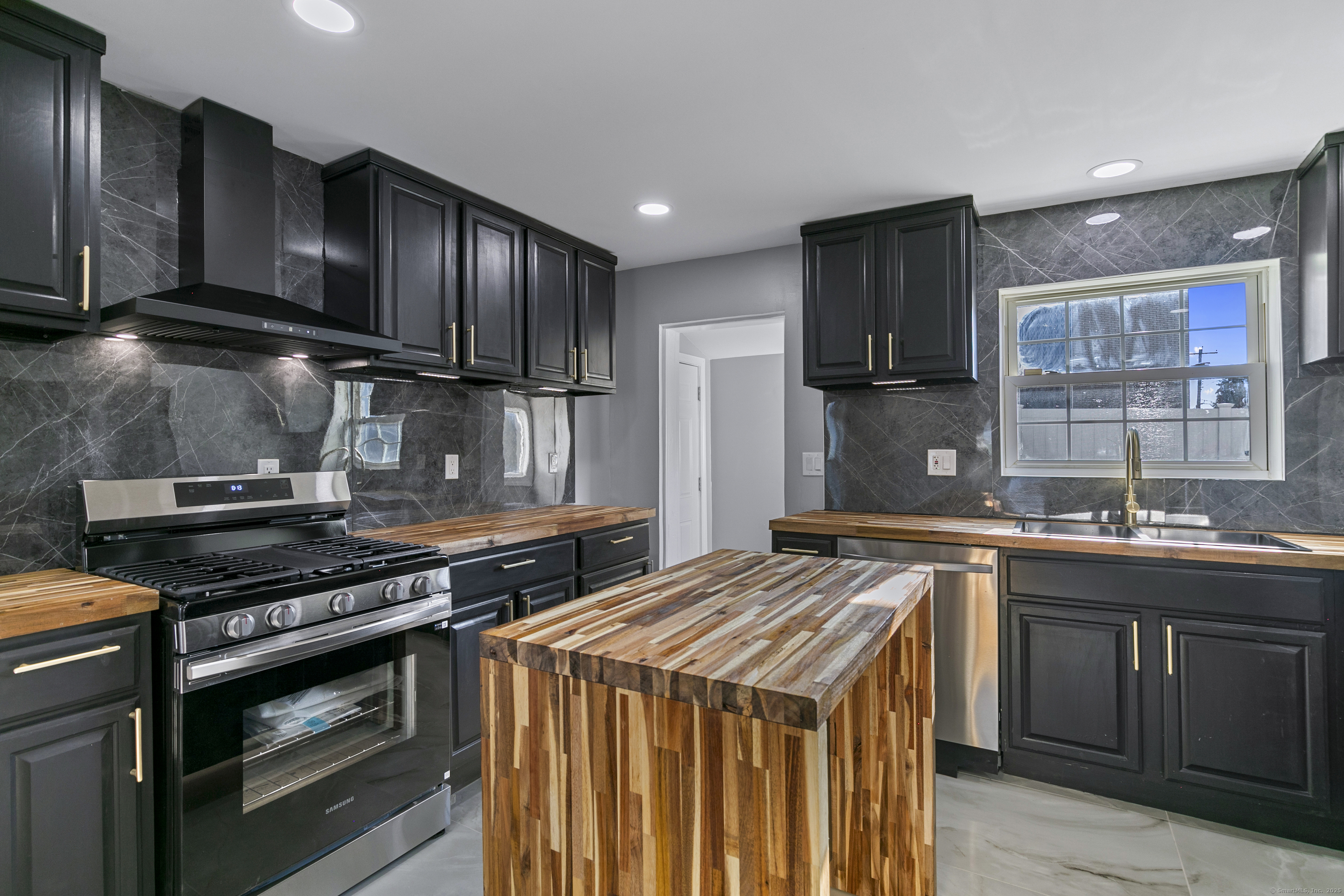 86 Howard Avenue, Ansonia, Connecticut image 5