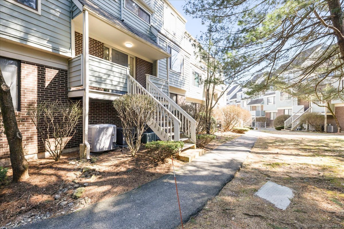 3 Oakwood Avenue #B4, Norwalk, Connecticut image 2