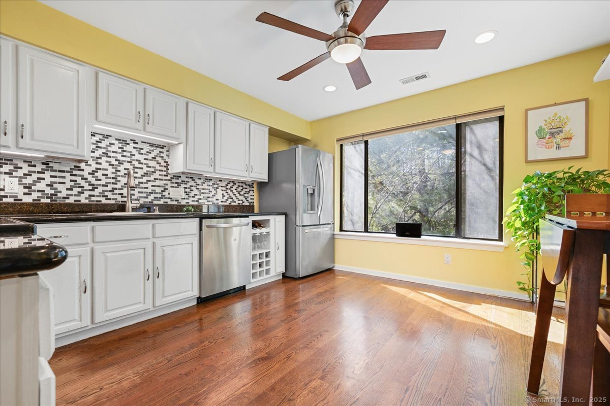 3 Oakwood Avenue #B4, Norwalk, Connecticut image 12