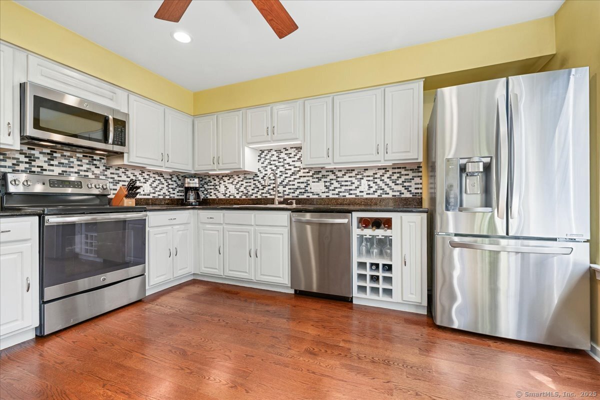 3 Oakwood Avenue #B4, Norwalk, Connecticut image 13