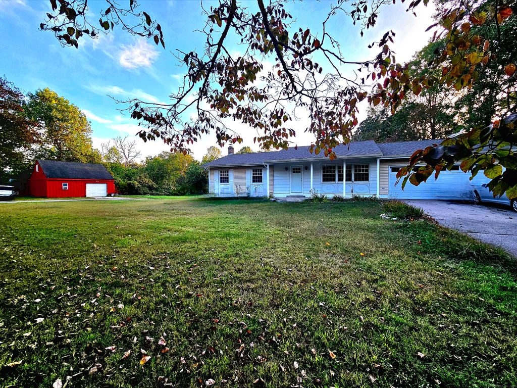 Photo of 300 Butlertown Road, Montville, CT 06370 (MLS # 24133101)