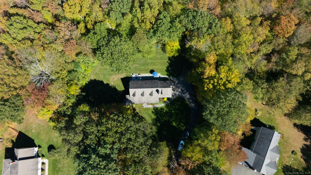 Photo of 124 Auncient Oak Road, Bethlehem, CT 06751 (MLS # 24131749)