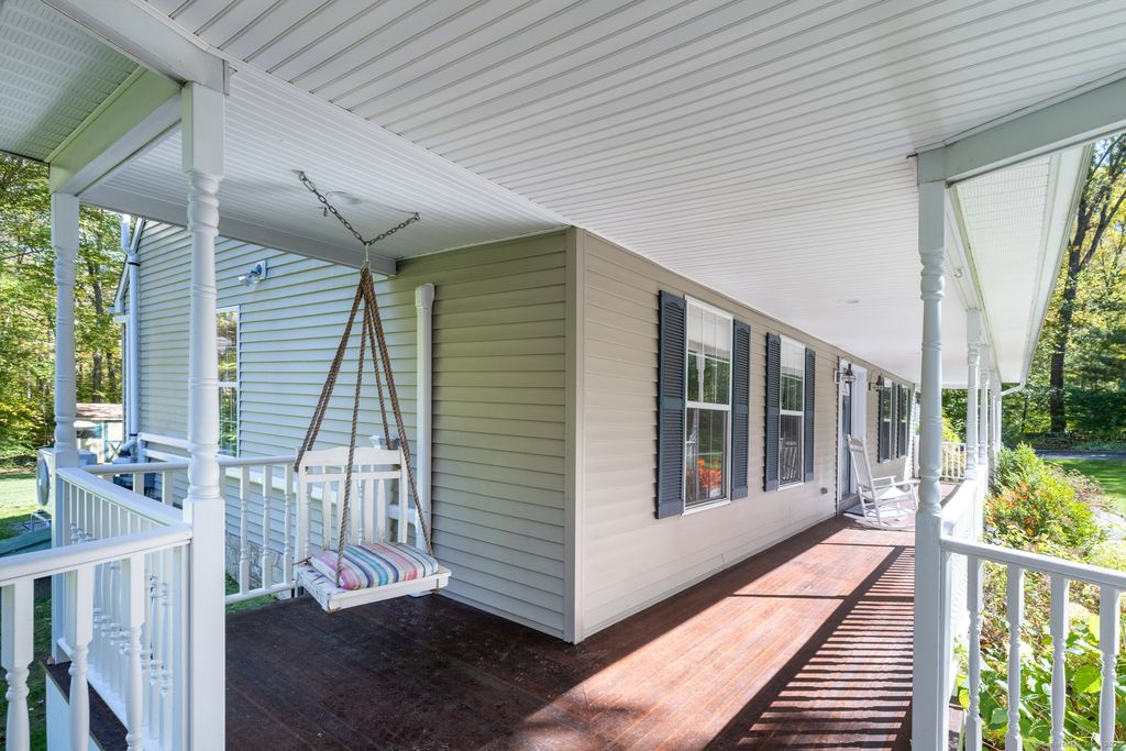 Photo of 124 Auncient Oak Road, Bethlehem, CT 06751 (MLS # 24131749)