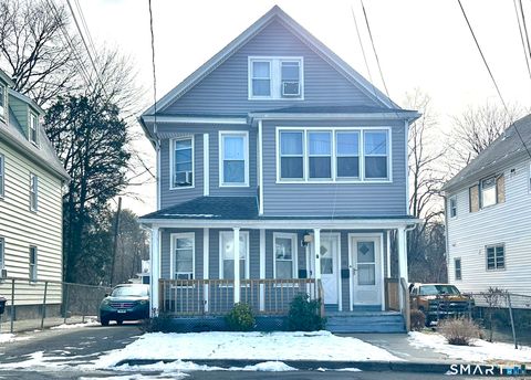 Photo of 39 Pierce Street, Fairfield, CT 06825 (MLS # 24151029)