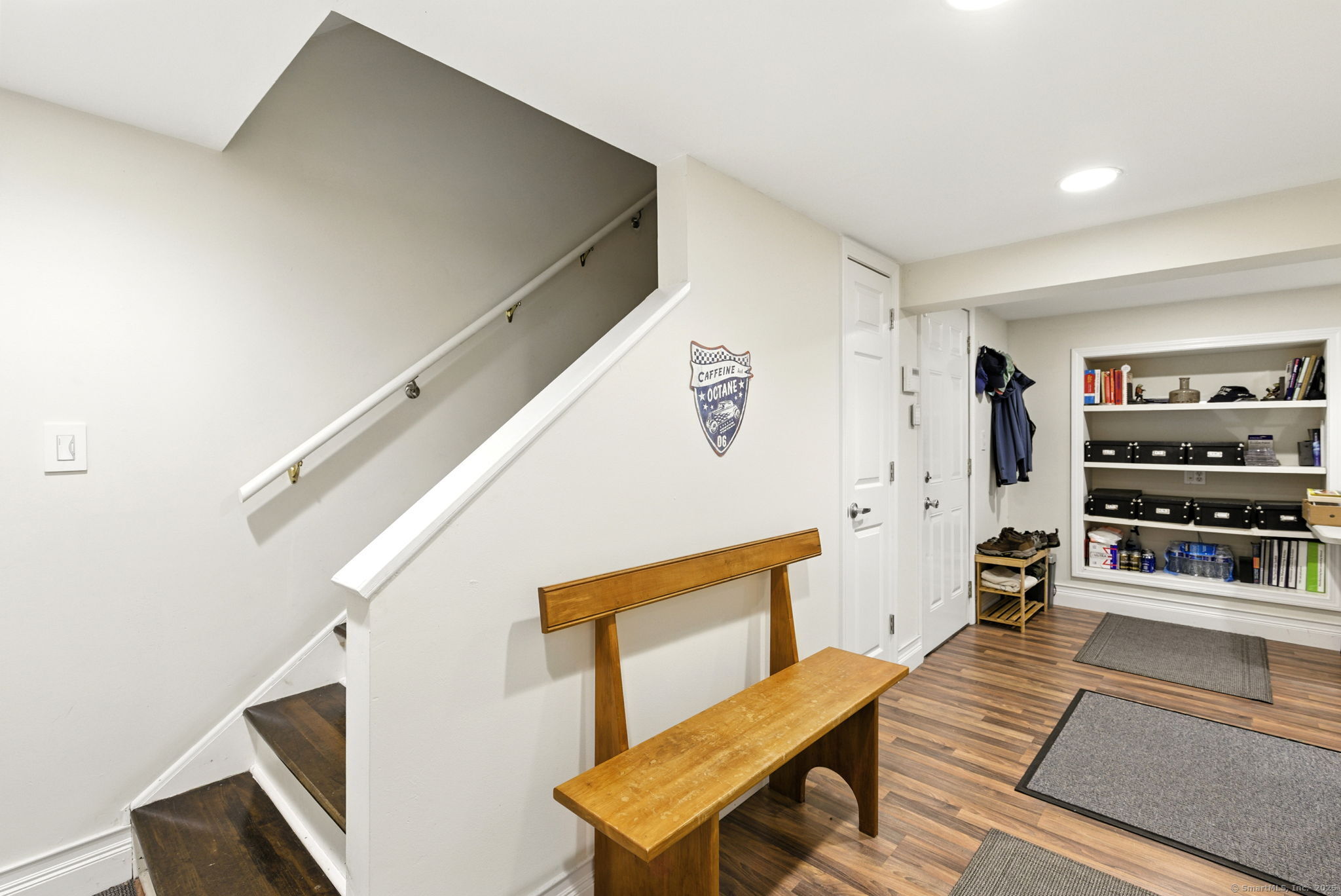 East Haddam, Connecticut 06423, United States, 3 Bedrooms Bedrooms, ,3 BathroomsBathrooms,Residential,Pending,201646