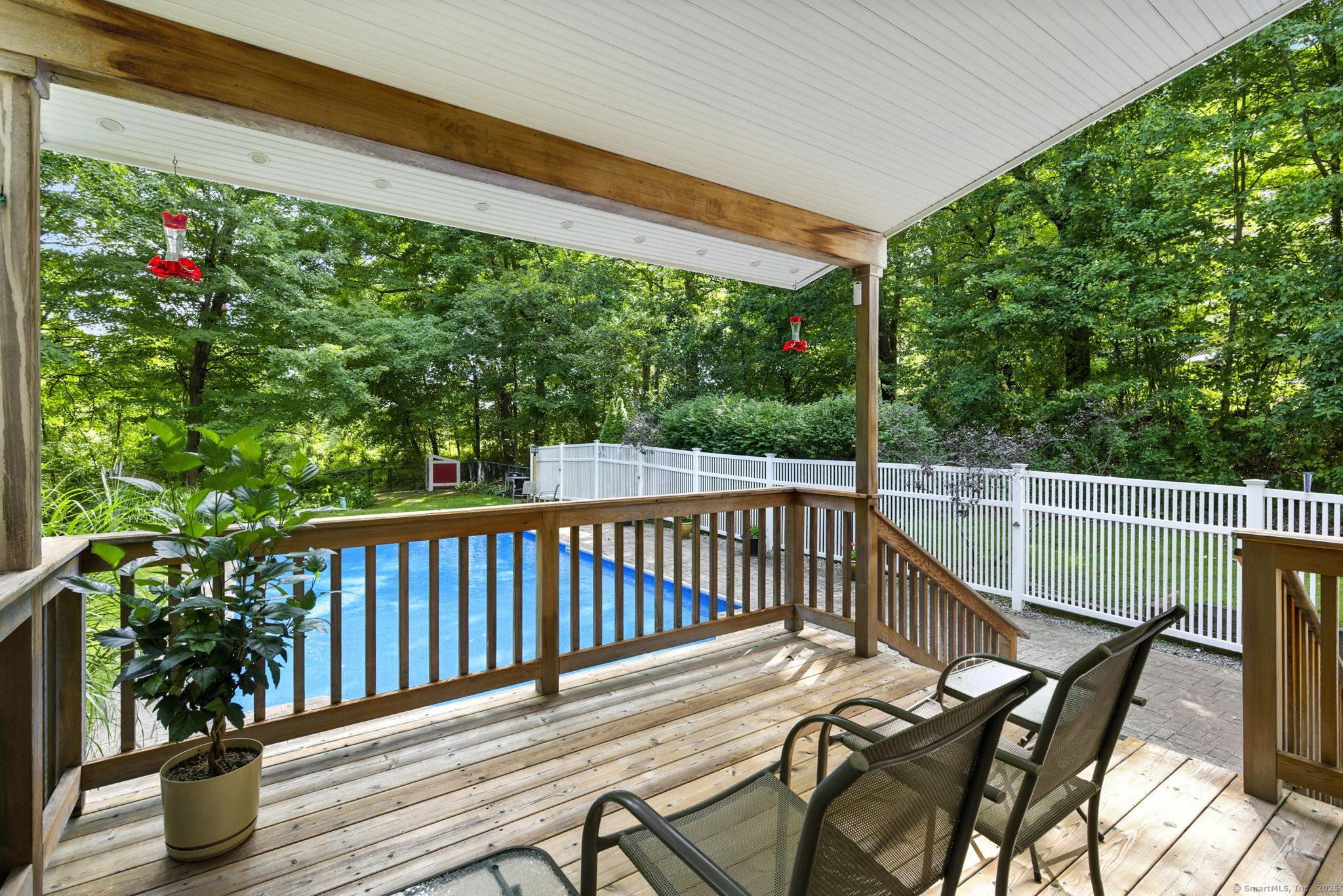 East Haddam, Connecticut 06423, United States, 3 Bedrooms Bedrooms, ,3 BathroomsBathrooms,Residential,Pending,201646