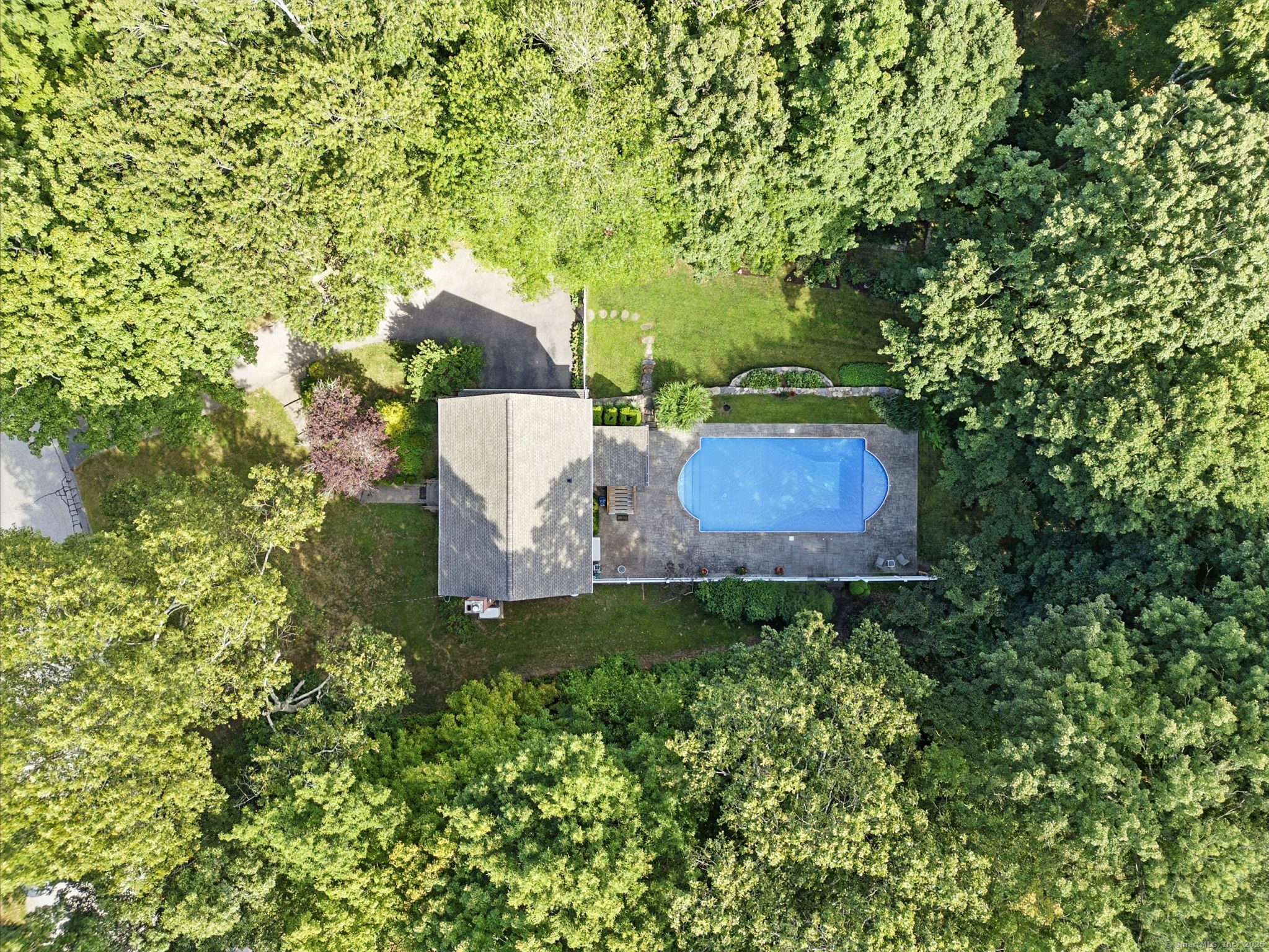 East Haddam, Connecticut 06423, United States, 3 Bedrooms Bedrooms, ,3 BathroomsBathrooms,Residential,Pending,201646