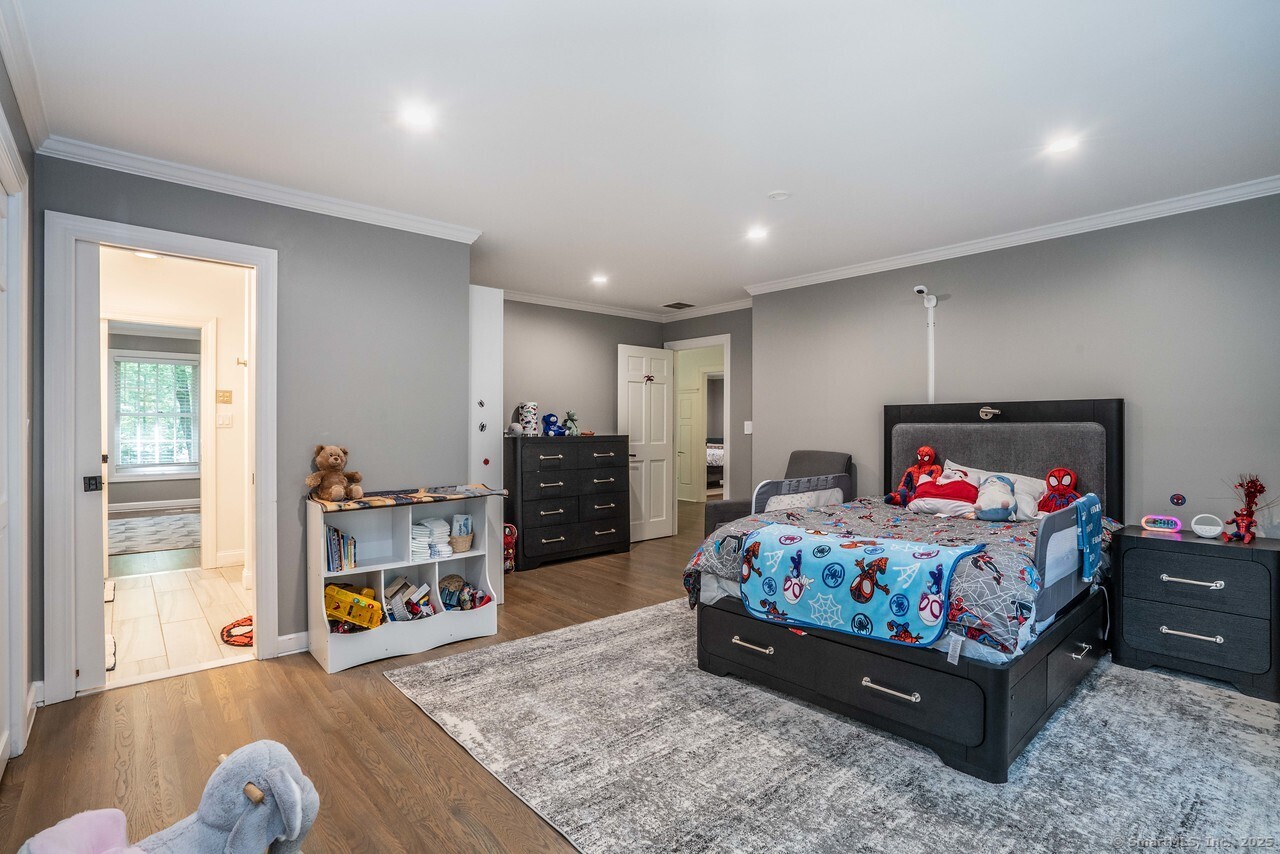 Farmington, Connecticut 06032, United States, 5 Bedrooms Bedrooms, ,5 BathroomsBathrooms,Residential,Coming Soon,177695