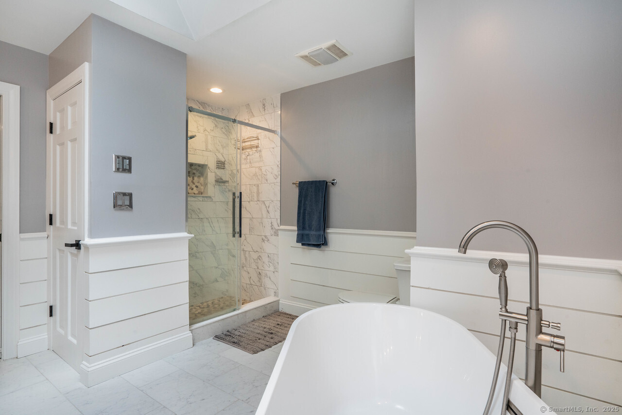 Farmington, Connecticut 06032, United States, 5 Bedrooms Bedrooms, ,5 BathroomsBathrooms,Residential,Coming Soon,177695