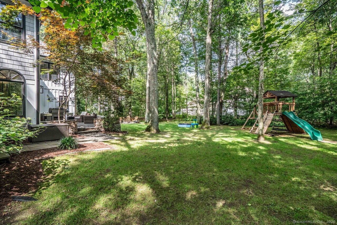 Farmington, Connecticut 06032, United States, 5 Bedrooms Bedrooms, ,5 BathroomsBathrooms,Residential,Coming Soon,177695