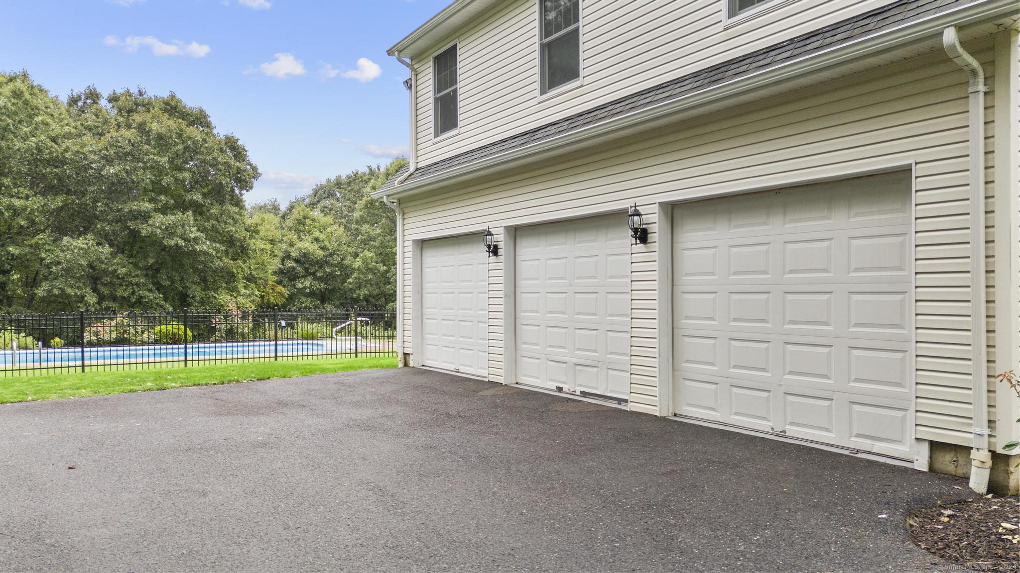 205 Hickory Lane, Bethlehem, Connecticut image 15