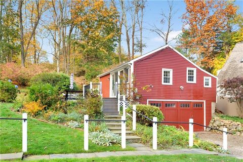 Photo of 1C Ridgewood Lane, Westport, CT 06880 (MLS # 24162666)