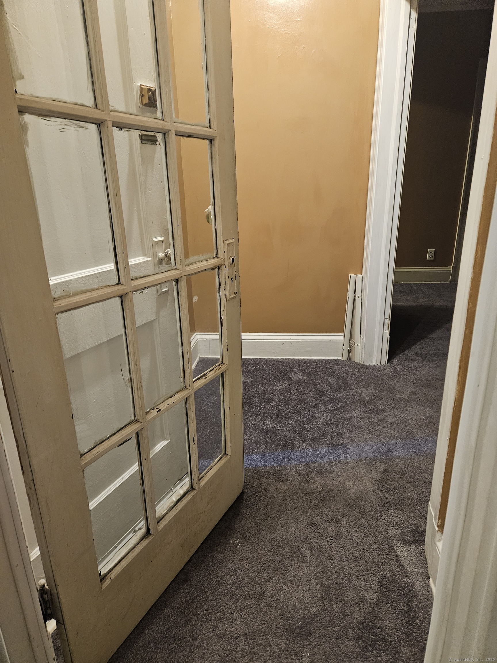 Hartford, Connecticut 06112, United States, 3 Bedrooms Bedrooms, ,1 BathroomBathrooms,Residential,Active,213344