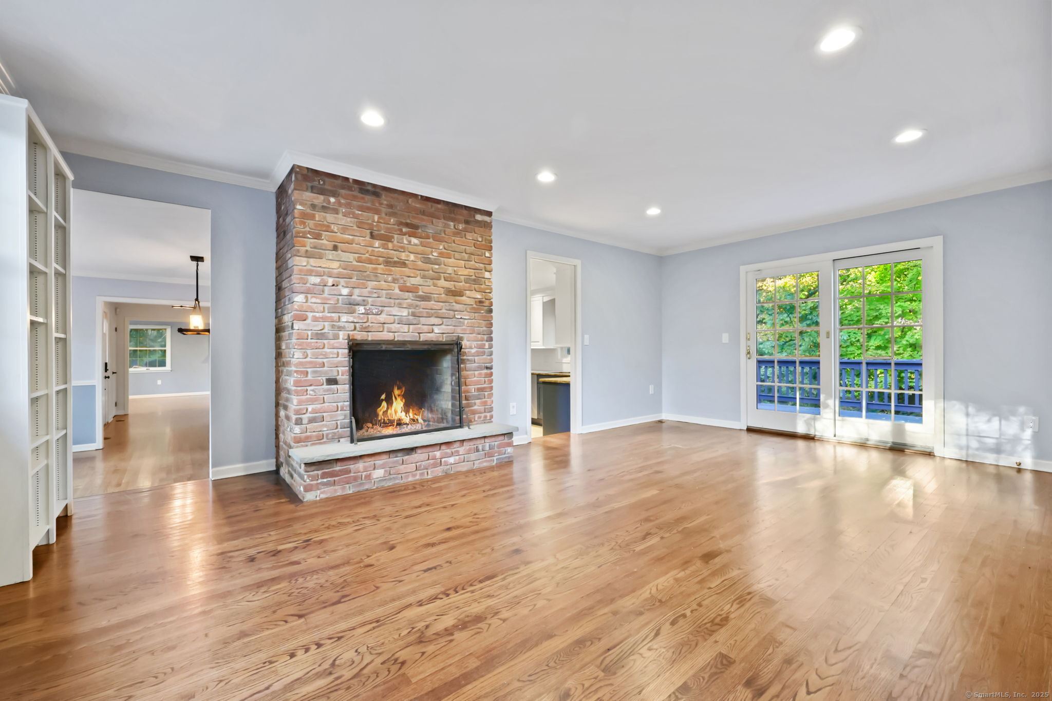 Greenwich, Connecticut 06831, United States, 4 Bedrooms Bedrooms, ,3 BathroomsBathrooms,Residential,Active,230763