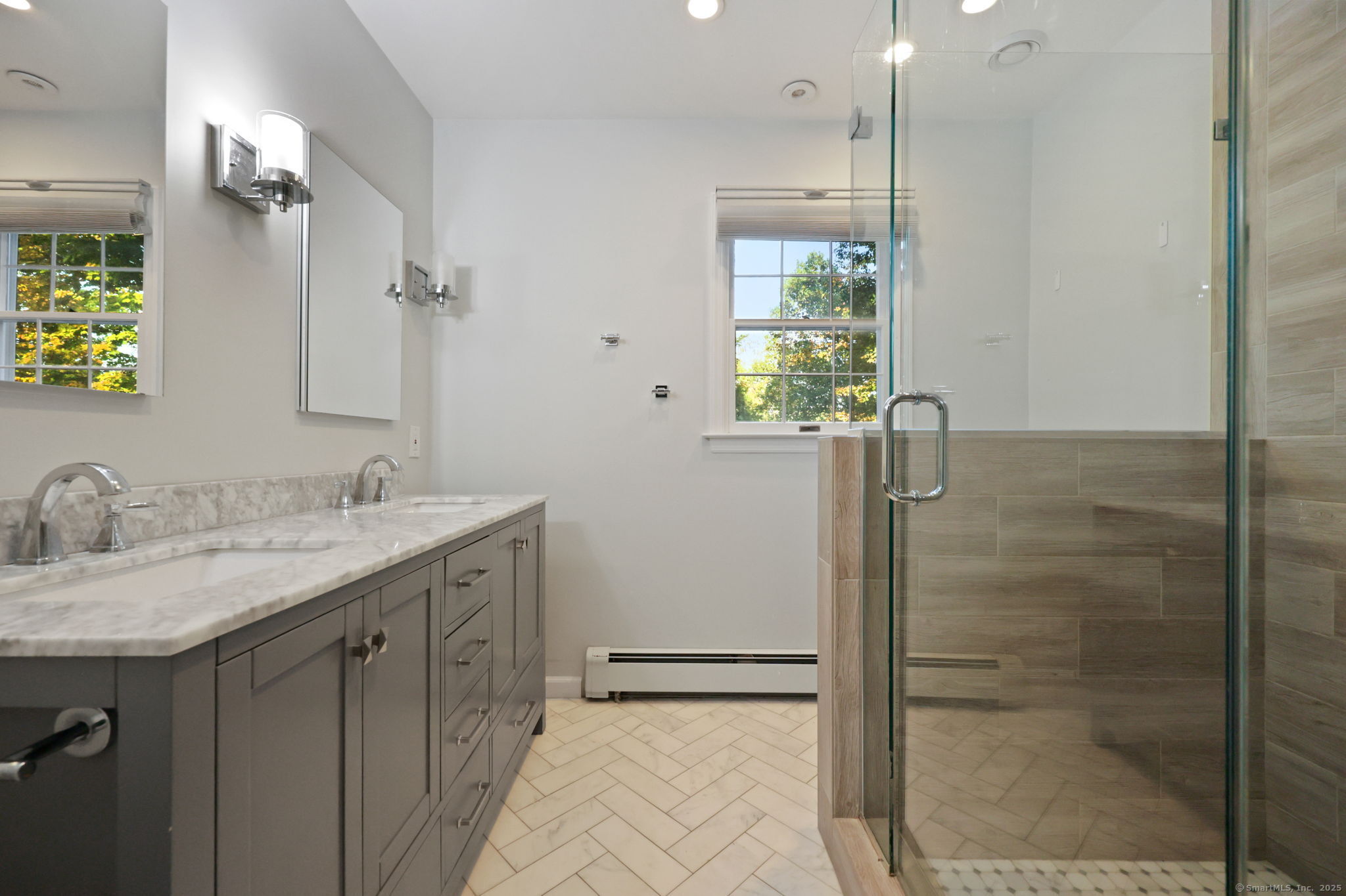 Greenwich, Connecticut 06831, United States, 4 Bedrooms Bedrooms, ,3 BathroomsBathrooms,Residential,Active,230763