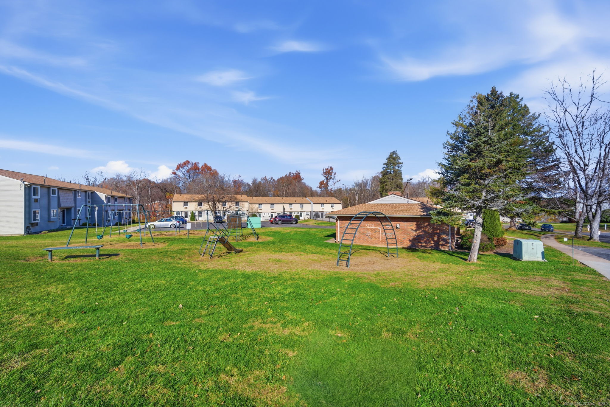 Rocky Hill, Connecticut 06067, United States, 2 Bedrooms Bedrooms, ,2 BathroomsBathrooms,Residential,Active,245557