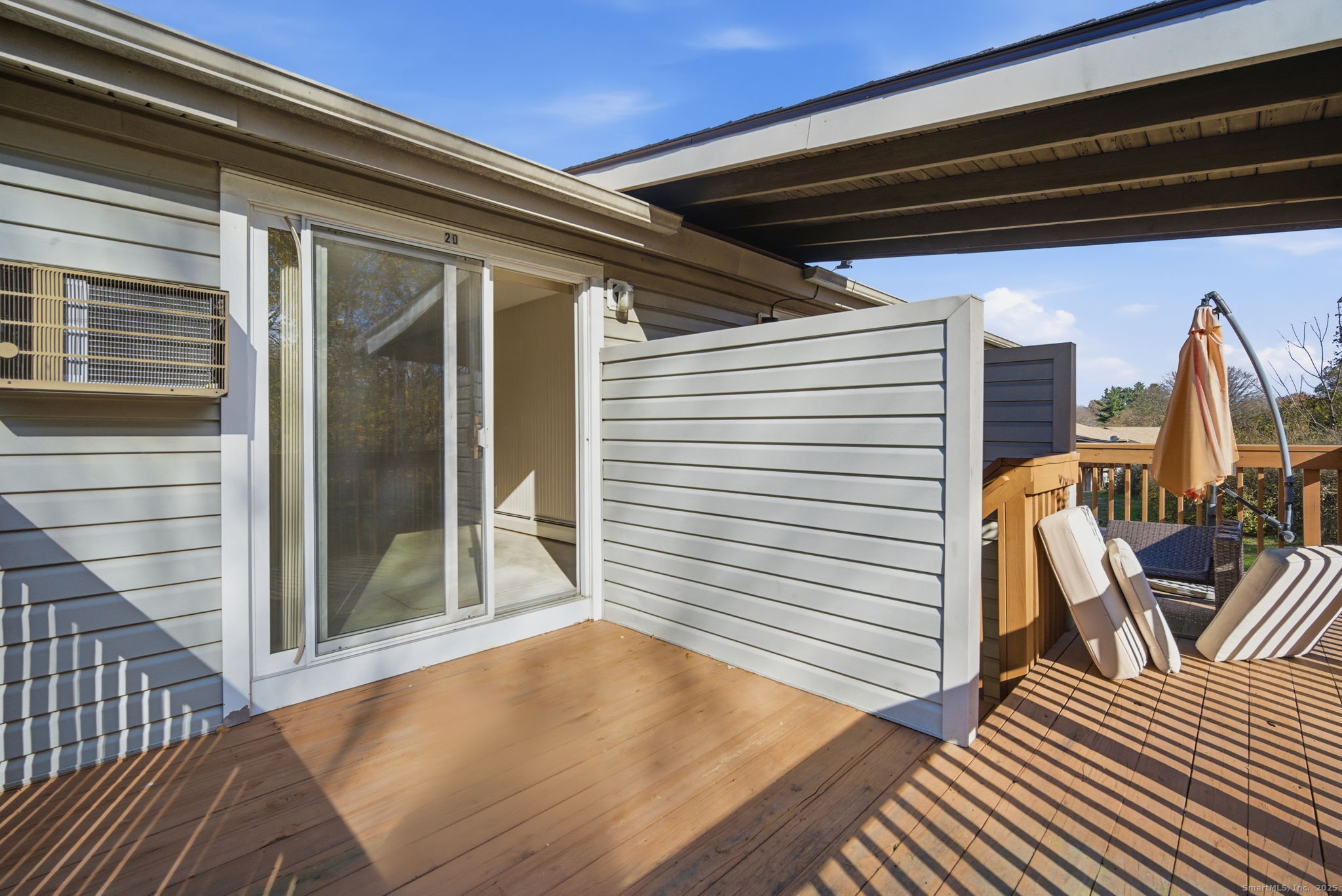 Rocky Hill, Connecticut 06067, United States, 2 Bedrooms Bedrooms, ,2 BathroomsBathrooms,Residential,Active,245557