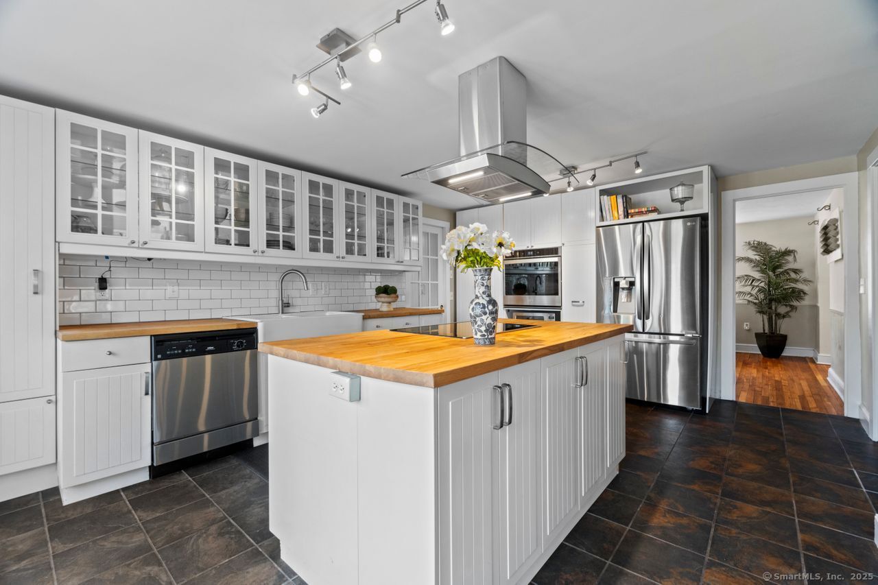 57 Lynde Street, Old Saybrook, Connecticut image 11