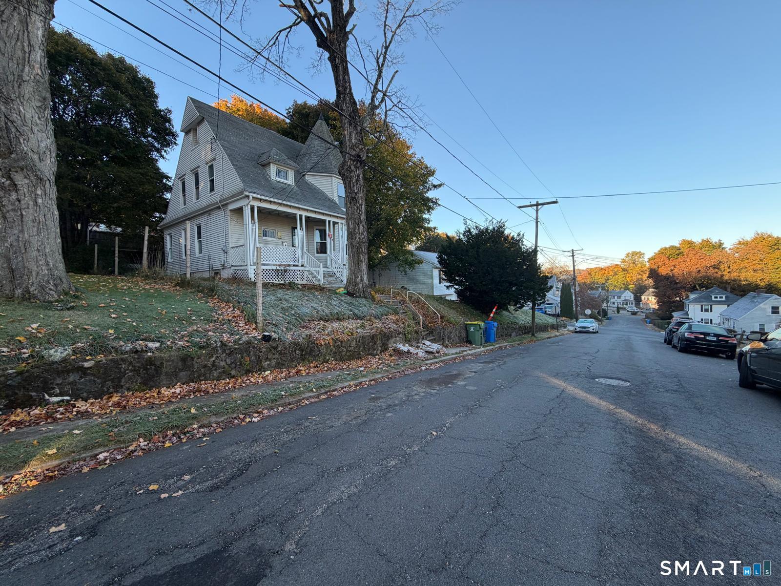 35 Edgehill Avenue