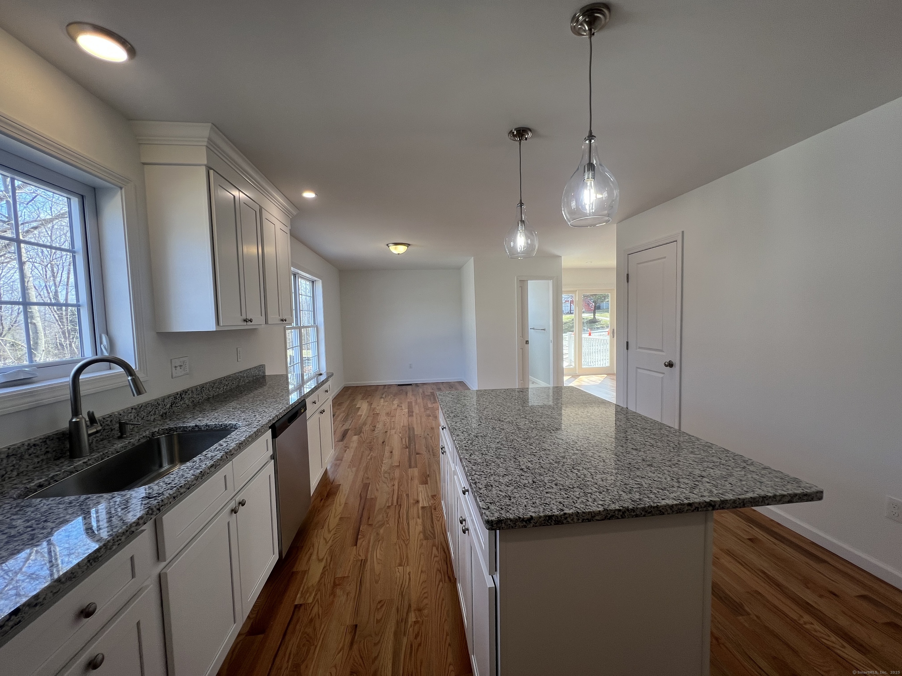 8 Read Street, Deep River, Connecticut image 4