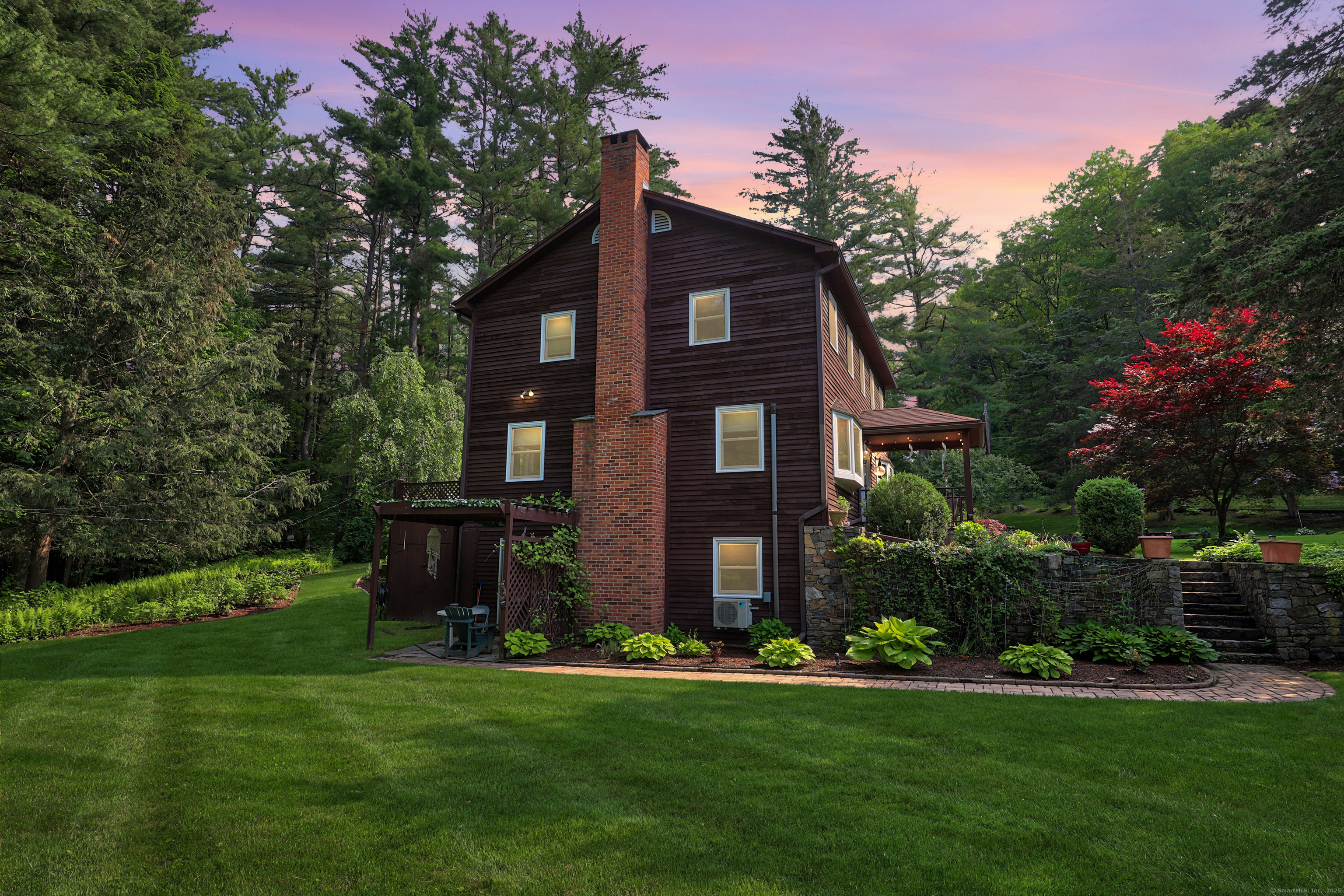 11 College Hill Road