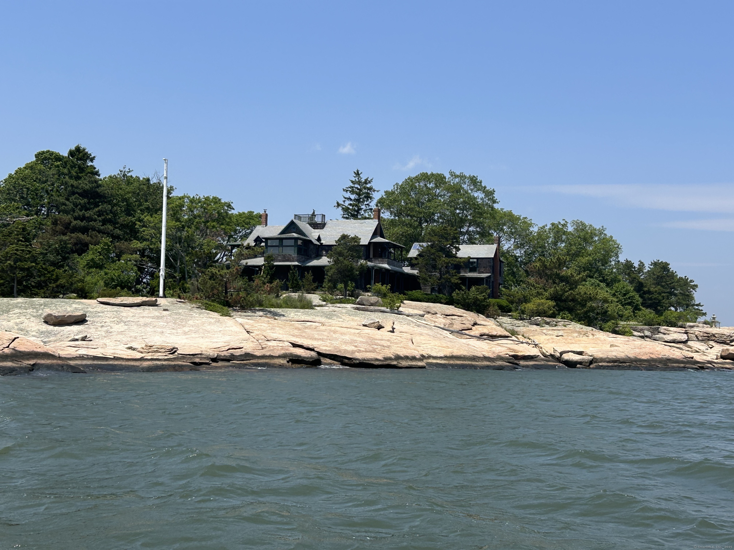 Wayland Island, Branford, Connecticut - 14 Bedrooms  
7 Bathrooms  
25 Rooms - 