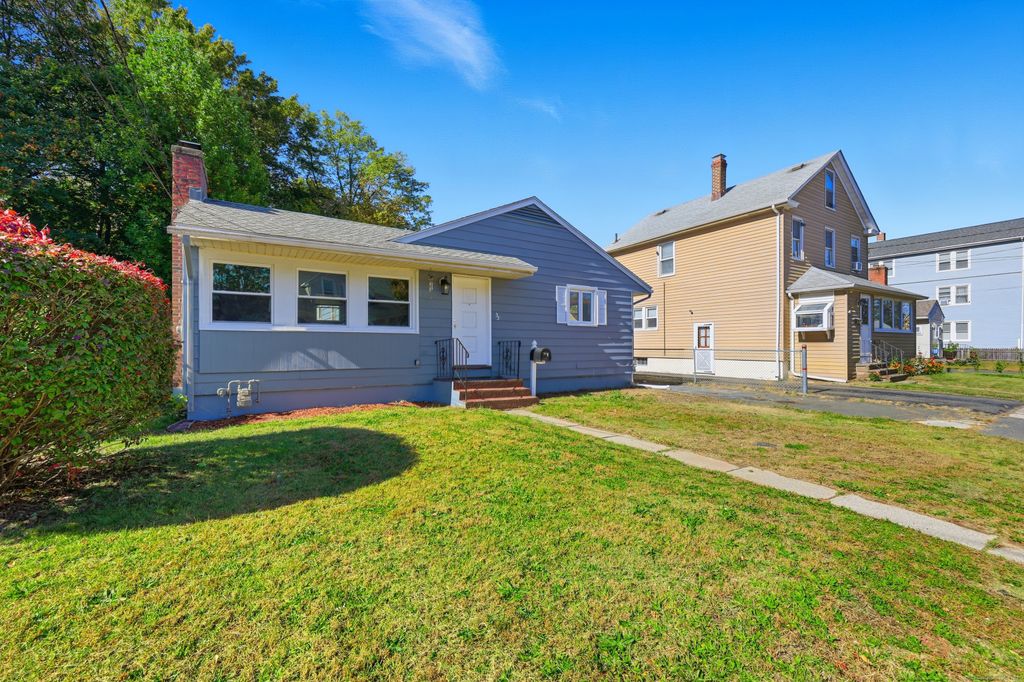 Photo of 33 Kenyon Place, East Hartford, CT 06108 (MLS # 24135452)