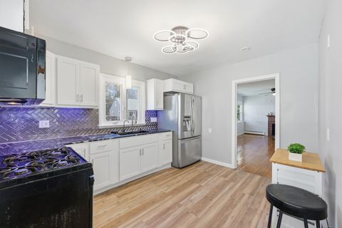 Tiny photo for 33 Kenyon Place, East Hartford, CT 06108 (MLS # 24135452)