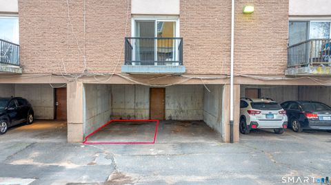 Tiny photo for 120 Wooster Street #APT E, New Haven, CT 06511 (MLS # 24151773)