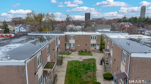 Tiny photo for 120 Wooster Street #APT E, New Haven, CT 06511 (MLS # 24151773)