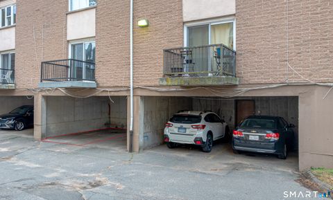 Tiny photo for 120 Wooster Street #APT E, New Haven, CT 06511 (MLS # 24151773)