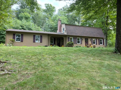 Homes For Sale - 75 Maple Avenue<br/> Middlesex County, Haddam, CT 06441