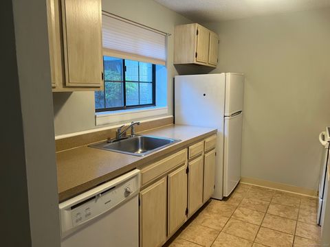 Tiny photo for 42 N Main Street #APT 73, West Hartford, CT 06107 (MLS # 24137753)