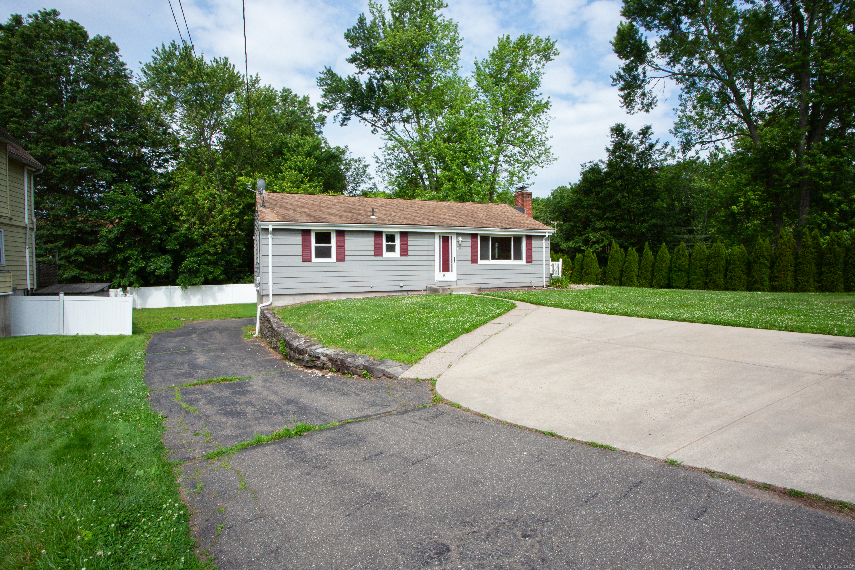 91 Willard Avenue