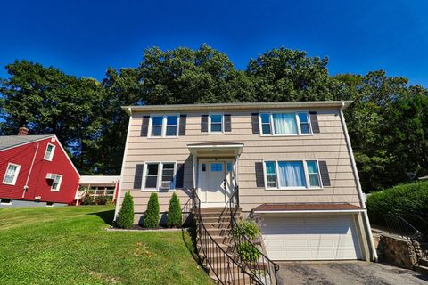 Multifamily For Rent - 82 Middlefield Avenue #2ND FLOOR<br/> Waterbury, CT 06705