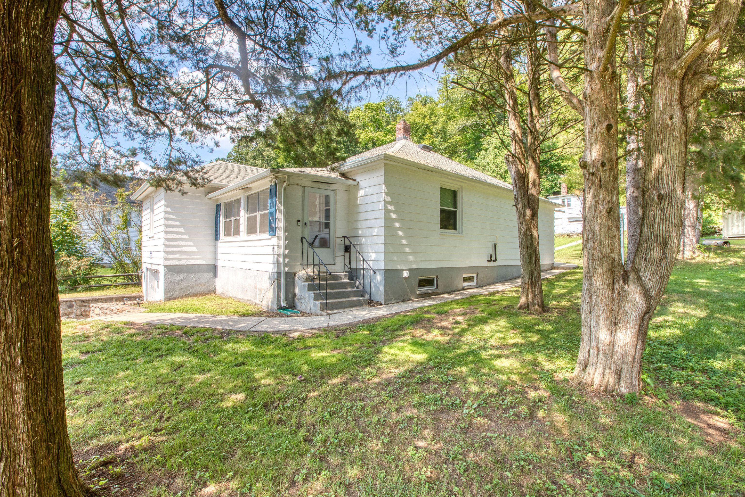 38 Woodside Avenue