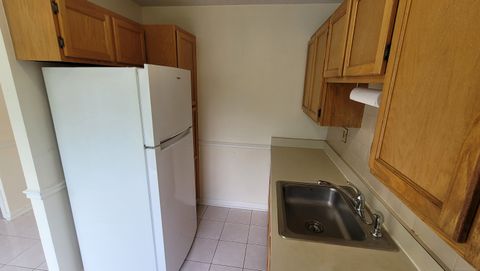 Tiny photo for 224 New Britain Avenue #APT 14, Farmington, CT 06085 (MLS # 24116549)
