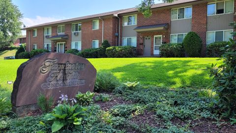 Tiny photo for 224 New Britain Avenue #APT 14, Farmington, CT 06085 (MLS # 24116549)