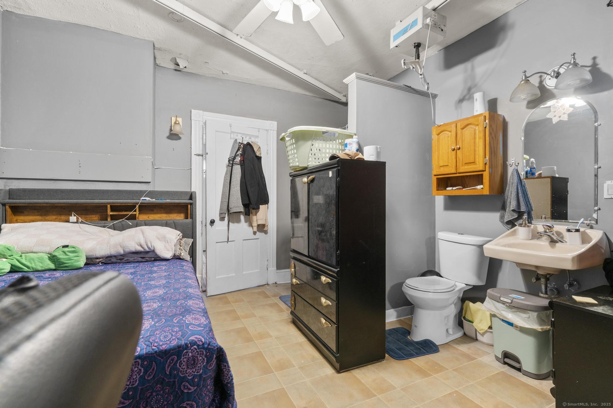33 Wheeler Street, Waterbury, Connecticut image 19