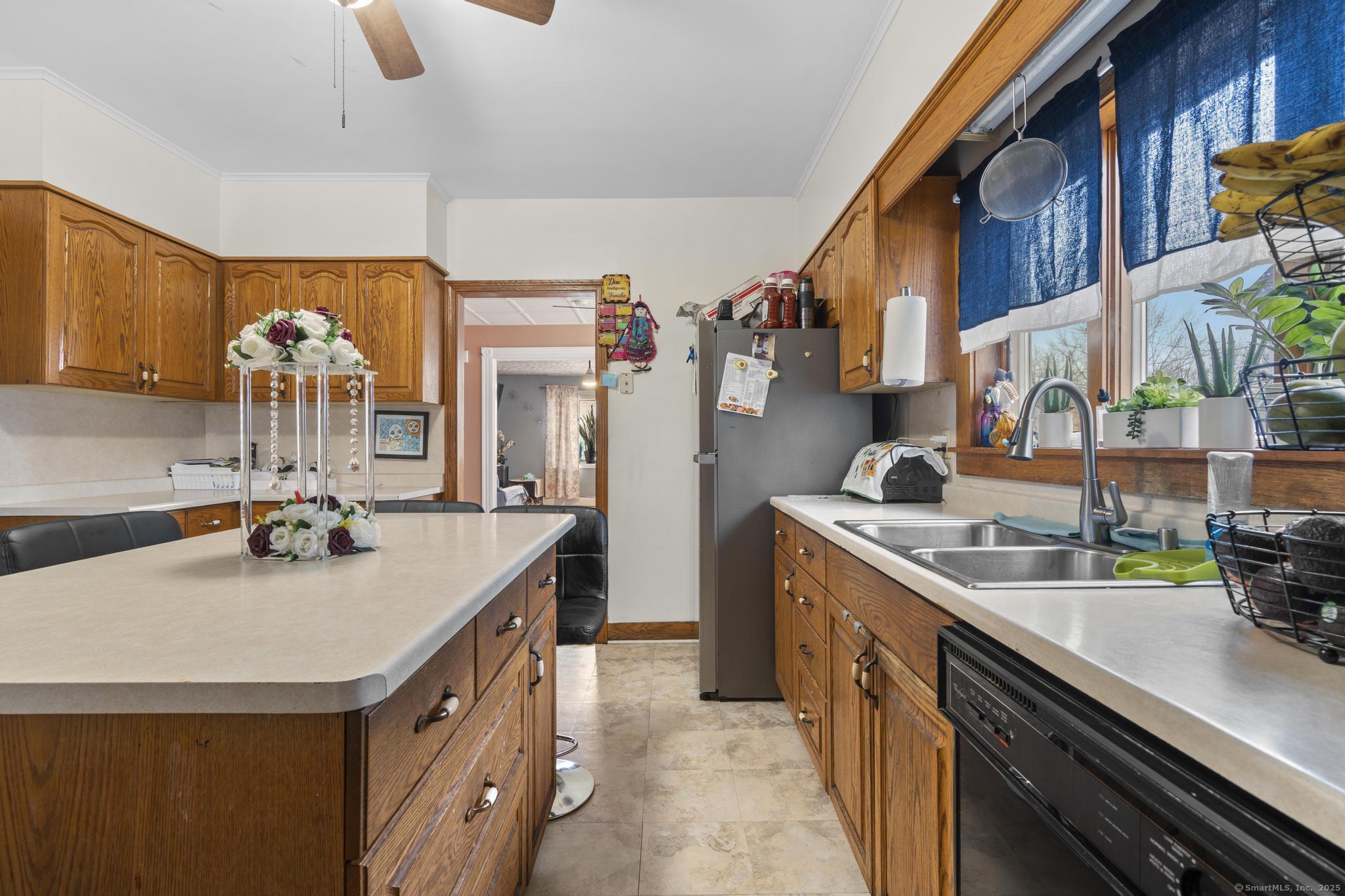 33 Wheeler Street, Waterbury, Connecticut image 15