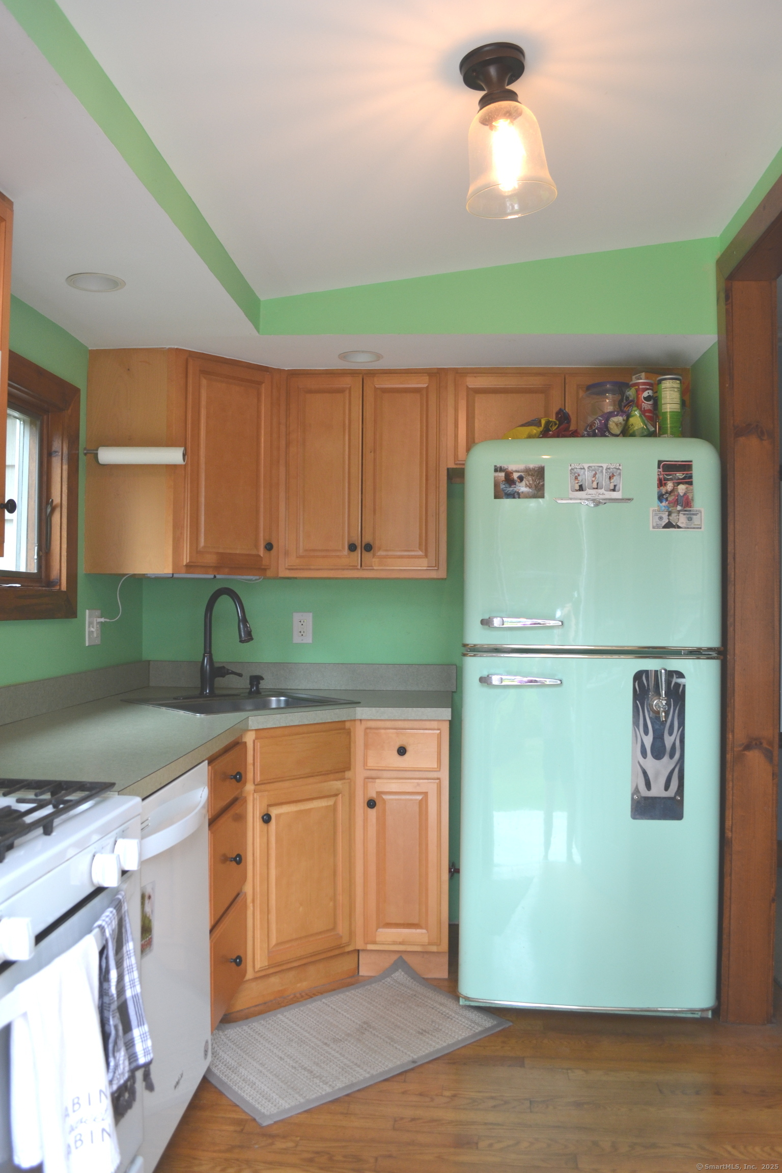 115 Laurel Way