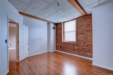 Tiny photo for 222 Williams Street E #108, Glastonbury, CT 06033 (MLS # 24157561)