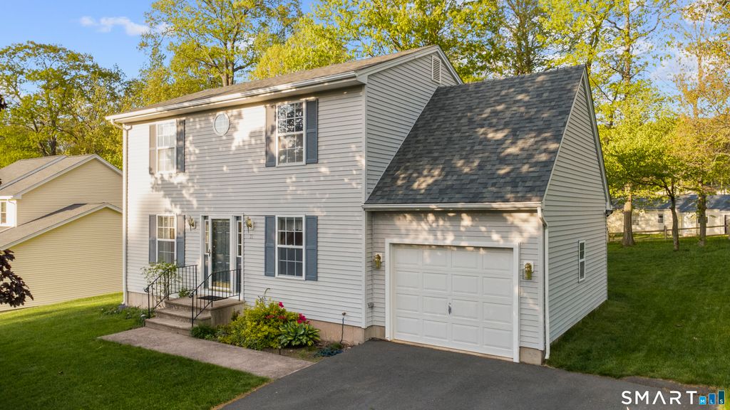 Photo of 71 Northview Drive, Manchester, CT 06040 (MLS # 24174351)
