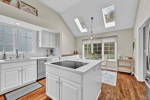 Tiny photo for 24 Westview Lane #24, Brookfield, CT 06804 (MLS # 24134221)