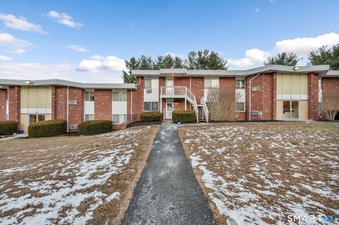 Tiny photo for 26 Candlewood Lake Road S #APT 1, New Milford, CT 06776 (MLS # 24152120)