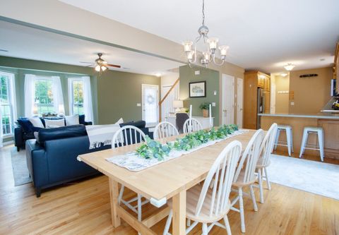 Tiny photo for 9 Village Square #9, Canton, CT 06019 (MLS # 24132460)