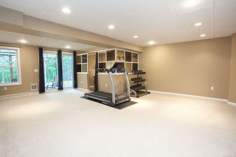 Tiny photo for 9 Village Square #9, Canton, CT 06019 (MLS # 24132460)