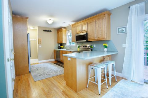 Tiny photo for 9 Village Square #9, Canton, CT 06019 (MLS # 24132460)