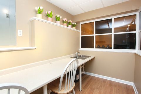 Tiny photo for 9 Village Square #9, Canton, CT 06019 (MLS # 24132460)